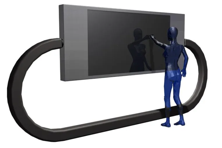 Bild: 82" vandalismussicherer Touchscreen