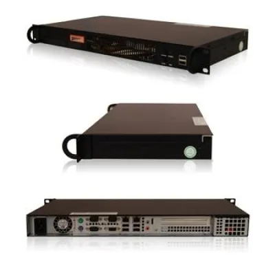 Bild: 1HE Industrie-Computer verdoppelte die Installationsdichte in 19"-Serverschränken