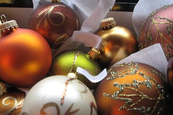 Bild: Glass Balls Christbaumkugeln setzt auf Stil und neue Trends zu Weihnachten