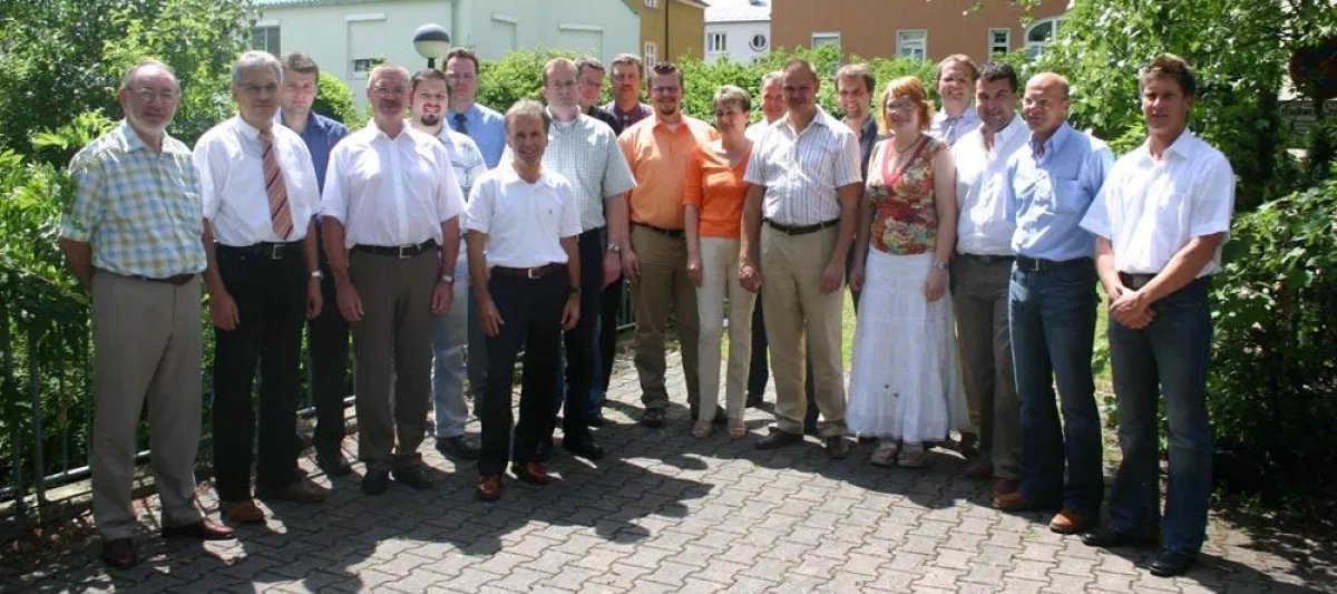 Partnertreffen in Augsburg: Vertreter der zehn Mitgliedsfirmen der Verpackungskooperation PackSynergy.