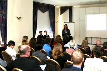 Bild: Seminare zum Studierendenmarketing in Hamburg, Köln, Berlin und München