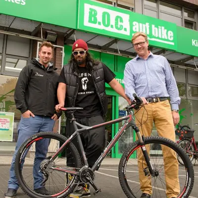 Bild: Auch Rapper fahren Fahrrad: Samy Deluxe startet in diesem Jahr sportlich auf dem Mountainbike in den Sommer