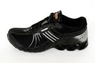 Bild: Die neue adidas Bounce Kollektion auf dem Sprung in die Foot Locker Regale