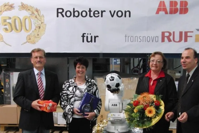 Bild: 500. Roboter verbaut – Innovationsvorsprung durch individuelle Lösungen