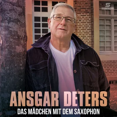 Bild: Ansgar Deters singt sehnsüchtig und verträumt über "Das Mädchen mit dem Saxophon" 