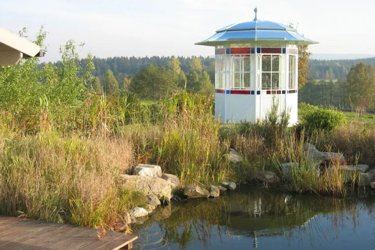 Bild: Romantische Schmuckstücke für den Garten
