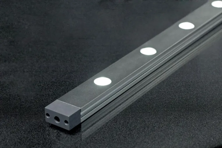 LED-LEUCHTEN VON LEDTEC DIREKT EINSETZBAR Bild: LED-LEUCHTEN VON LEDTEC DIREKT EINSETZBAR