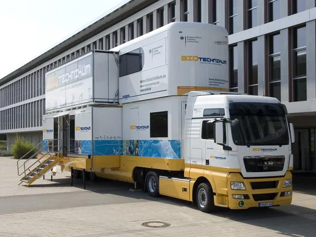 Bild: Biotechnologie als Schlüssel für die Zukunft: Initiative „BIOTechnikum“ startet NRW-Tour 2011