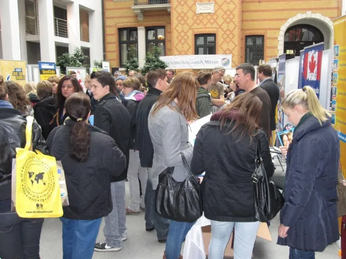 Ein Schuljahr im Ausland: Niedersächsische SchülerAustausch Messe am 10.9.2011 in Hannover Bild: Ein Schuljahr im Ausland: Niedersächsische SchülerAustausch Messe am 10.9.2011 in Hannover