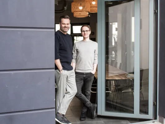 Bild: 10 Jahre vegane Leidenschaft: Die Kurkuma Kochschule feiert Jubiläum