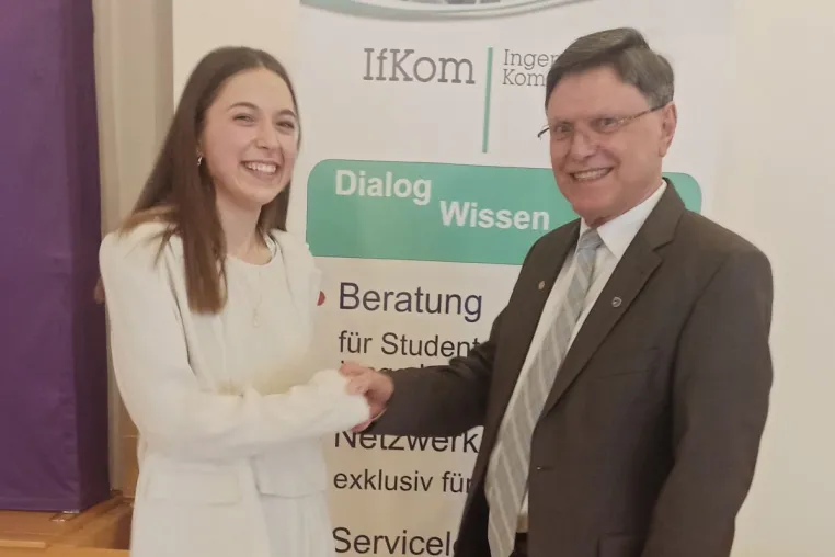 IfKom-Hochschulpreis für Lara Heidenwag an der Hochschule Esslingen Bild: IfKom-Hochschulpreis für Lara Heidenwag an der Hochschule Esslingen