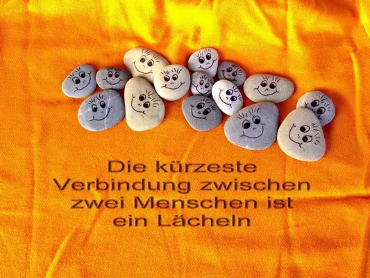 Bild: 05.05.2013 Lach-Flashmob auf dem Odeonsplatz. München biegt sich vor Lachen am Weltlachtag