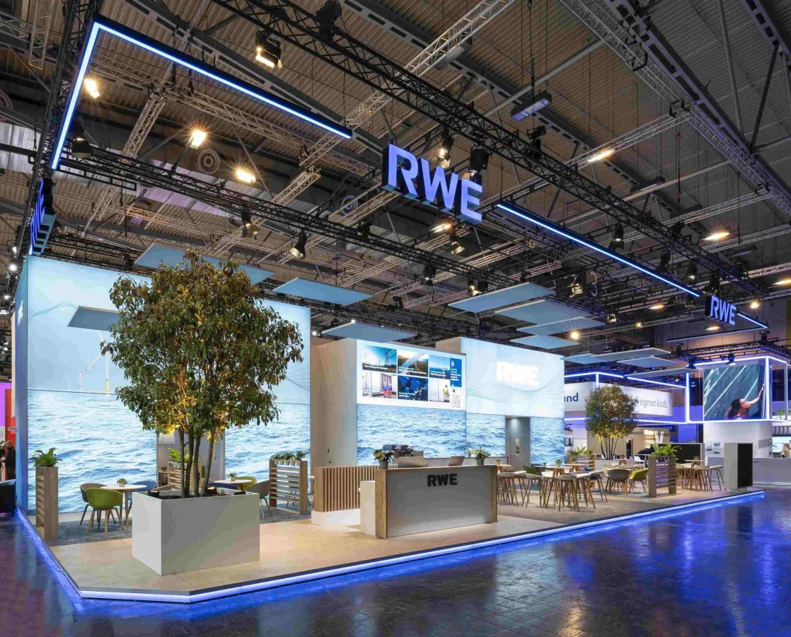 Der Messestand der RWE AG auf der E-world
