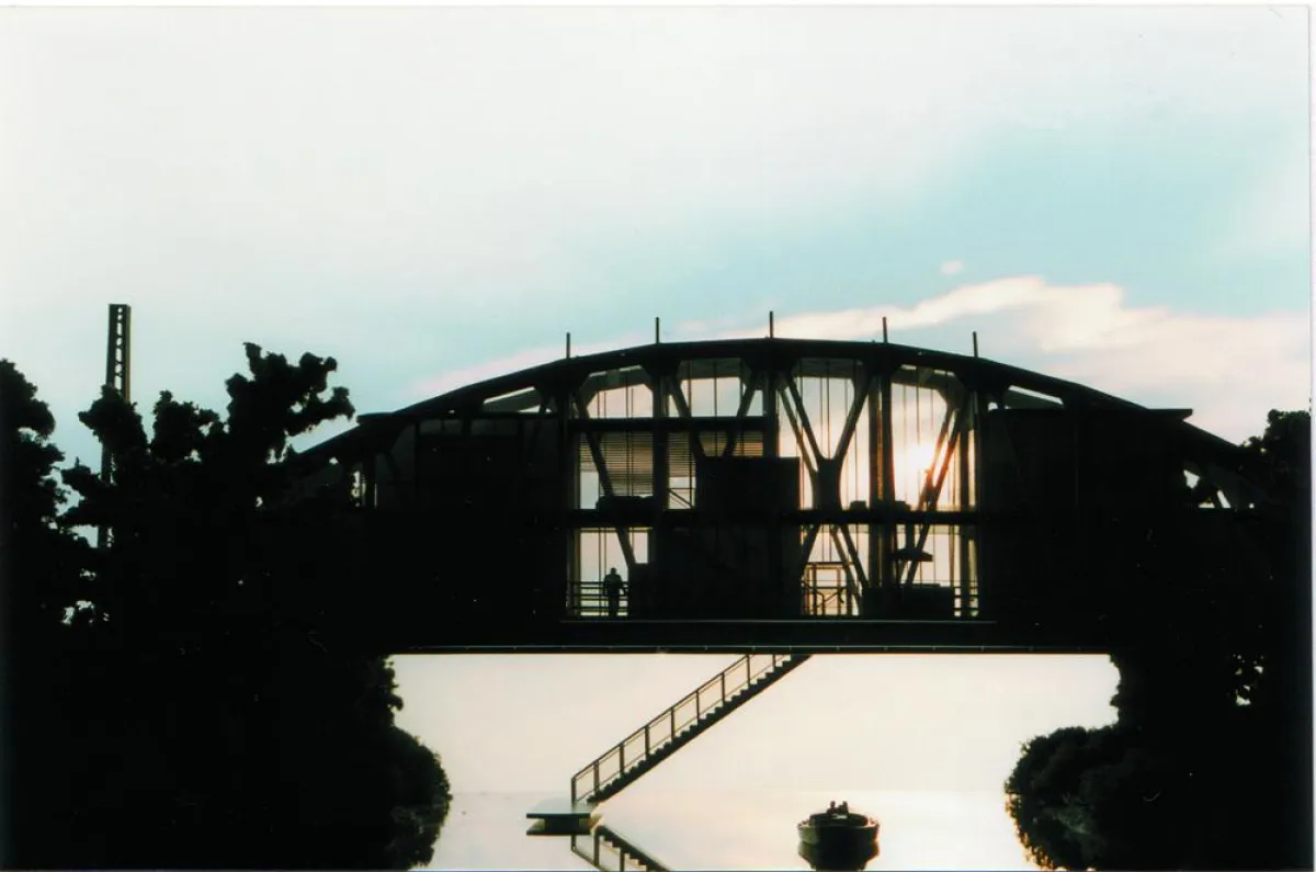 Wohnbrücke von Frank Haase