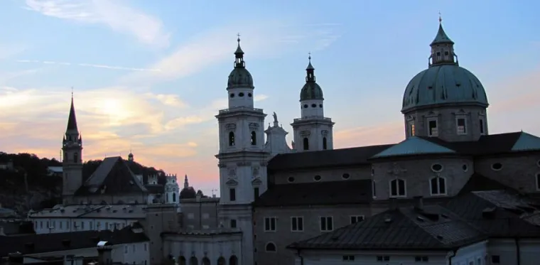 Bild: TRAUMA UND TRAUMATHERAPIE 14. wissenschaftlichen Tagung der AVM