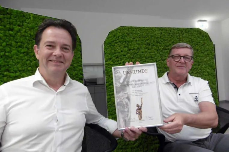 Großer Preis des Mittelstandes: Eder Siebdruck und Kunststoffverarbeitung erreicht erneut Finalrunde. Bild: Großer Preis des Mittelstandes: Eder Siebdruck und Kunststoffverarbeitung erreicht erneut Finalrunde.