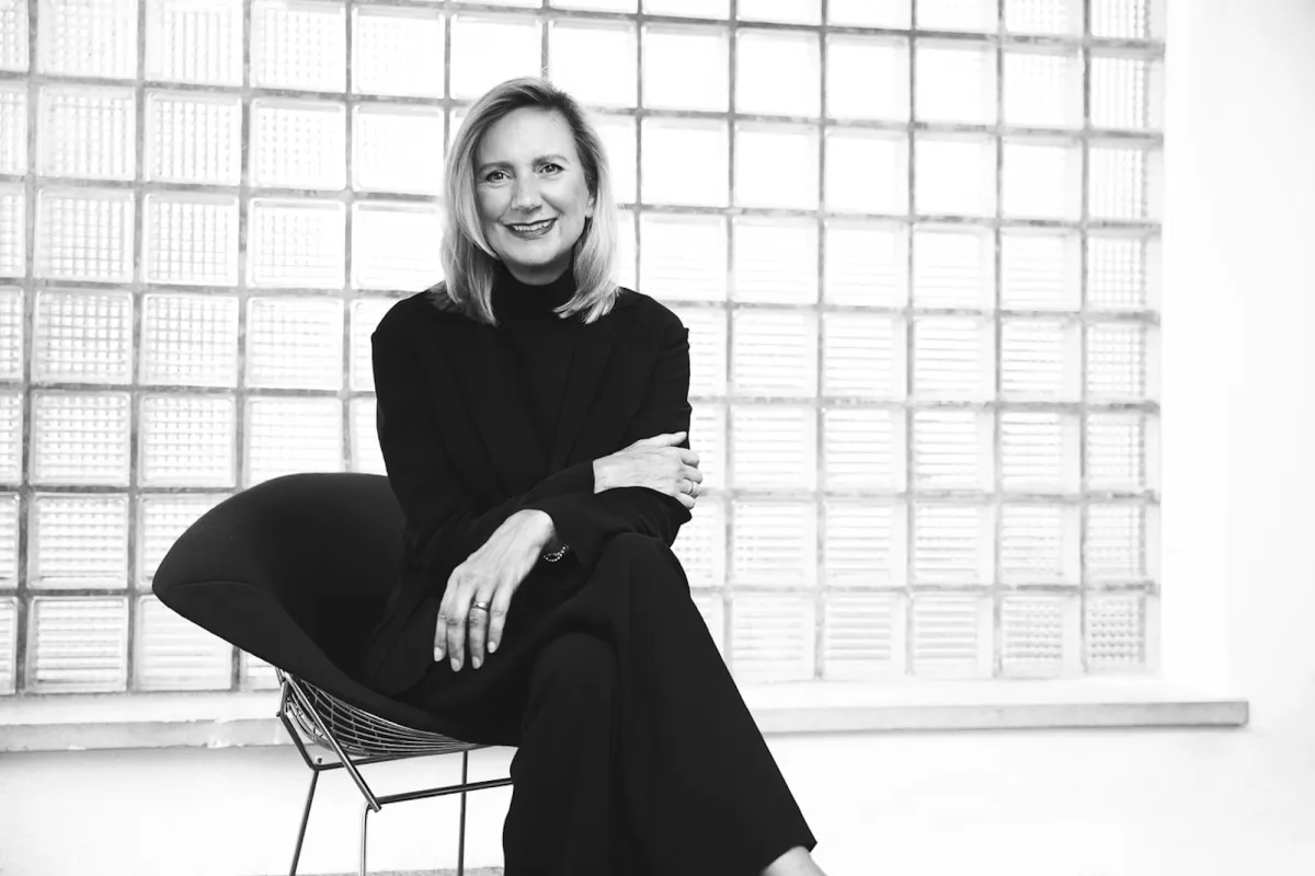 Angelika Vagedes, Geschäftsführerin VAGEDES & SCHMID, freut sich über Neuaufträge für ihre Agentur.  (© VAGEDES & SCHMID GmbH)