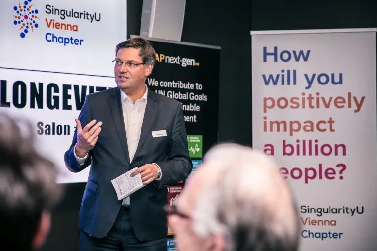 Bild: Ein Einblick in die Zukunft der Langlebigkeit beim Salon#9 des SingularityU Vienna Chapter