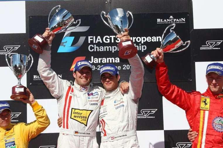 Bernd Herndlhofer wechselt von Formel 3 in Tourenwagen Bild: Bernd Herndlhofer wechselt von Formel 3 in Tourenwagen
