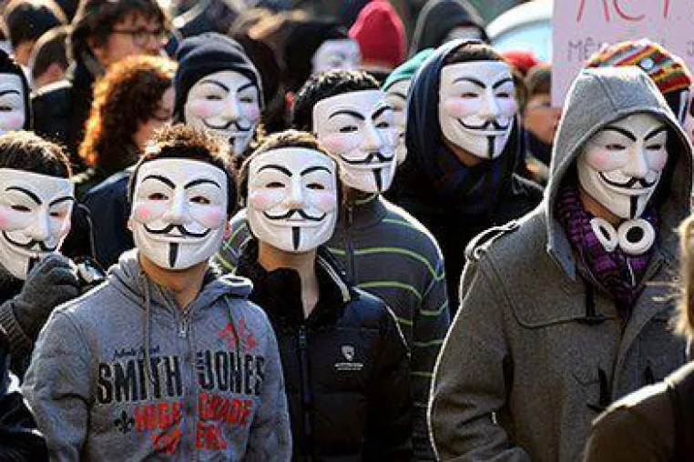 Bild: Anonymous im Interview mit Adrian Toschev - Bundesministerium für Wirtschaft und Energie