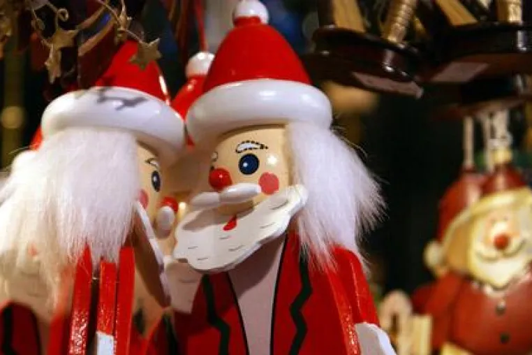 Bild: Familienausflug zum Weihnachtsmarkt?
