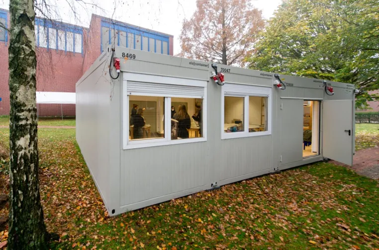 Bild: ELA Gebrauchtcontainer werden zum Atelier 