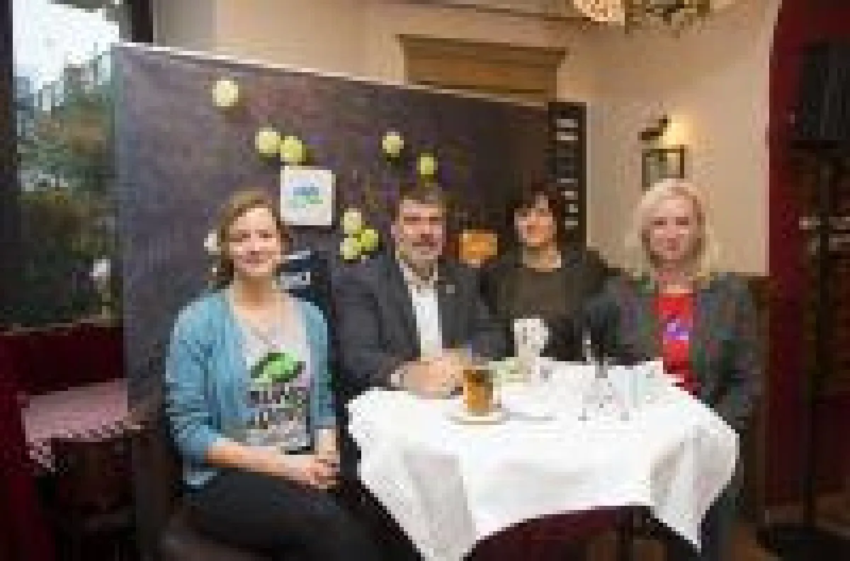 Podium der KOSTBAR Lebensmitteldebatte zum Frühstück mit Myriam Rapior, Michael Thews, Dr. Sabine Eichner und Ute Welty (v.l.n.r.)