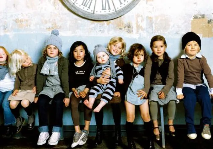 Bild: Umstandsmode und Kindermode-Kollektion Herbst/ Winter 2007/2008 von bellybutton