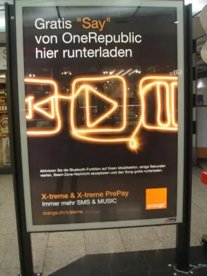 Bild: B6 Brand Emotion und Blue Cell Networks initiieren erste Bluetooth-Plakate in der Schweiz