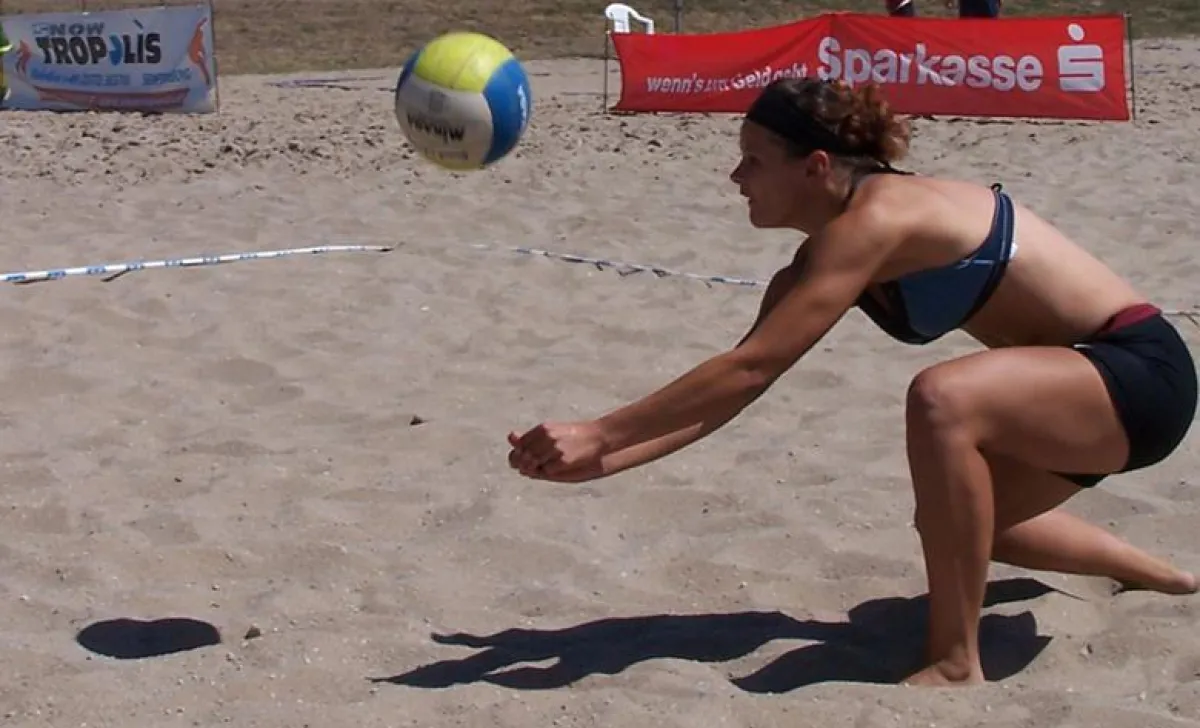 Egal ob Beachvolleyball oder Beachparty, gebaggert wird beim SFBeach überall