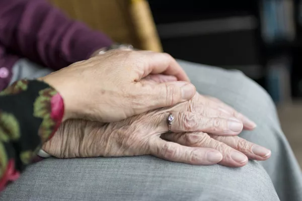 Bild: Anlass Deutscher Pflegetag: Patientenindividuelle Arzneimittelverblisterung hilft