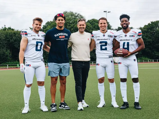 Bild: Erfolgreiche Kooperation: allbranded und die Hamburg Sea Devils blicken auf eine ereignisreiche Saison zurück