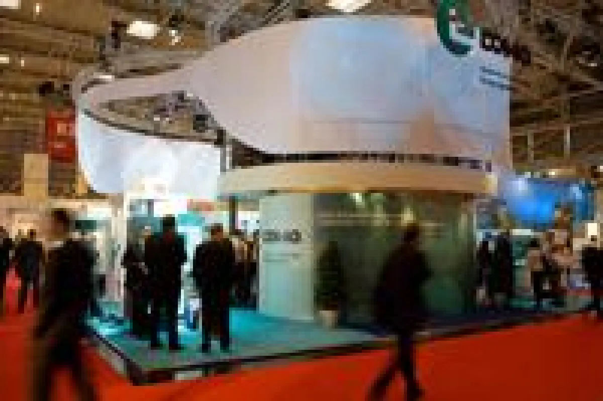 Besucherandrang auf dem Rowa-Stand