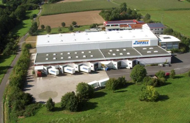ZUFALL logistics group erweitert ihre Stammregion – Dienstleister eröffnet neuen Standort in Unterfranken Bild: ZUFALL logistics group erweitert ihre Stammregion – Dienstleister eröffnet neuen Standort in Unterfranken