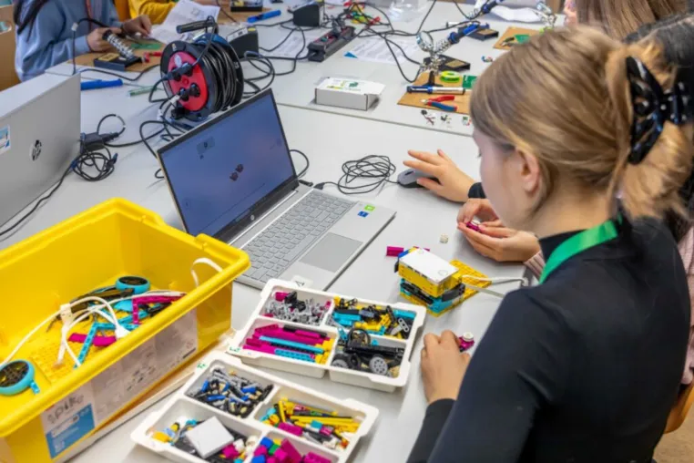 Bild: Girls’Day 2026 an der Hochschule Nordhausen: Experimente, Technik und Programmieren für Schülerinnen