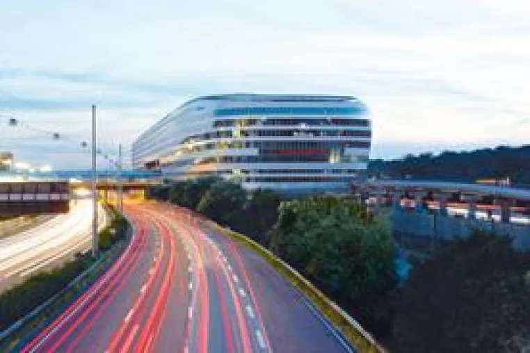 Bild: DIP-Partner AENGEVELT siedelt Automobilzulieferer im Frankfurter "THE SQUAIRE" an