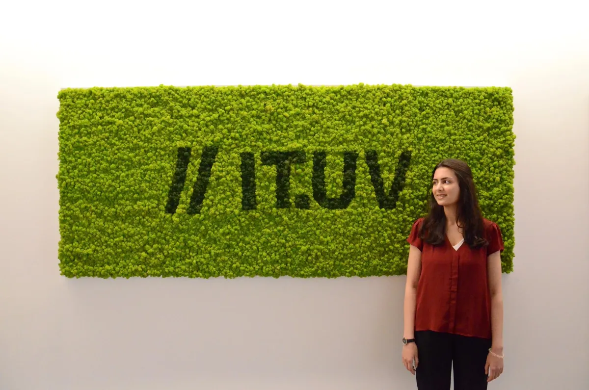 Diva Saidze hat ihren Bachelor Wirtschaftsinformatik bei der IT.UV Software GmbH gemacht.