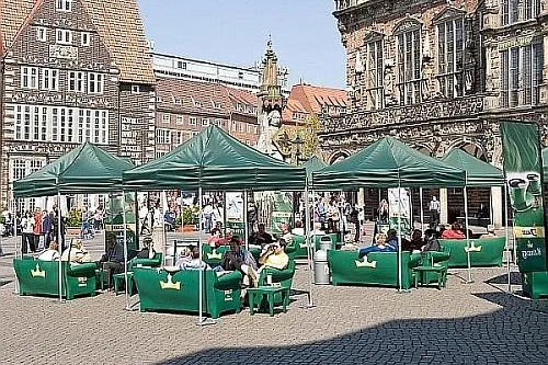 Bild: Die Jacobs Krönung Sofa Tour macht Halt in Frankfurt