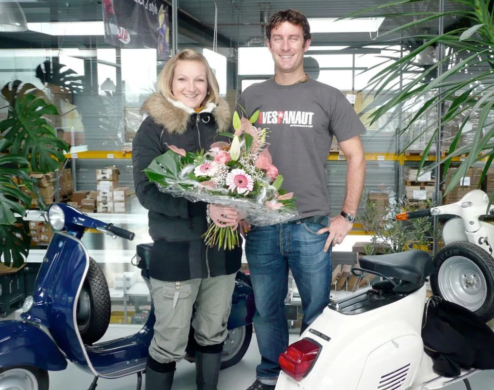 beste Absolventin im Ausbildungsberuf Groß- und Außenhandelskauffrau, Kathrin Brand, sowie Ralf Jodl vom Ausbildungsbetrieb SIP Scootershop.