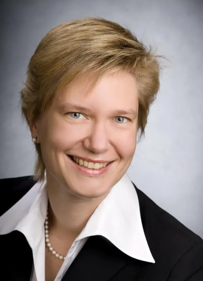 Dr. Anja Kwetkat ()