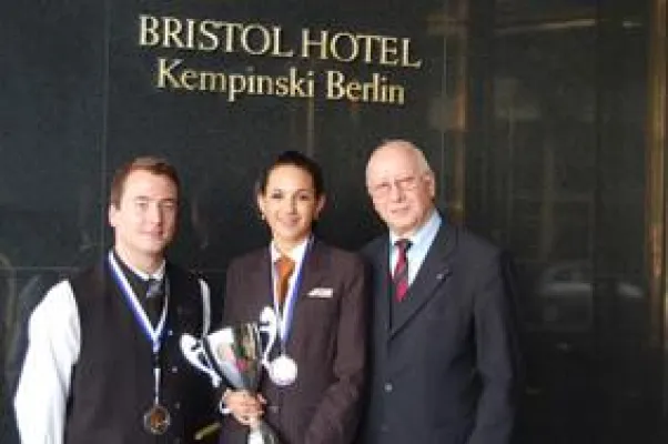 Kaderschmiede am Ku'damm: 1. und 2. Platz für "Kempi-Azubis" bei Berliner Jugendmeisterschaft Bild: Kaderschmiede am Ku'damm: 1. und 2. Platz für "Kempi-Azubis" bei Berliner Jugendmeisterschaft