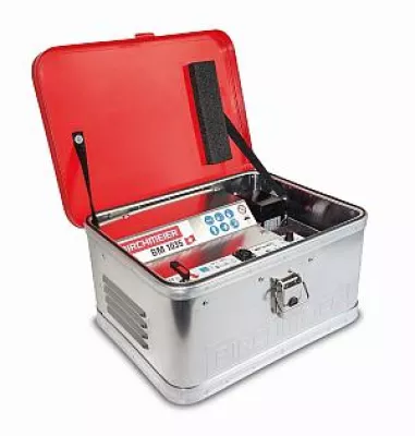 Bild: Kraftpaket für den Pflanzenschutz - Die «Accu-Power» Pumpstation BM 1035 von Birchmeier