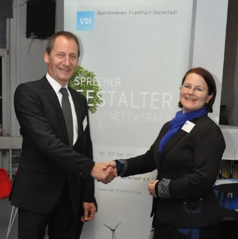 Starke Frau für MINT Bild: Starke Frau für MINT