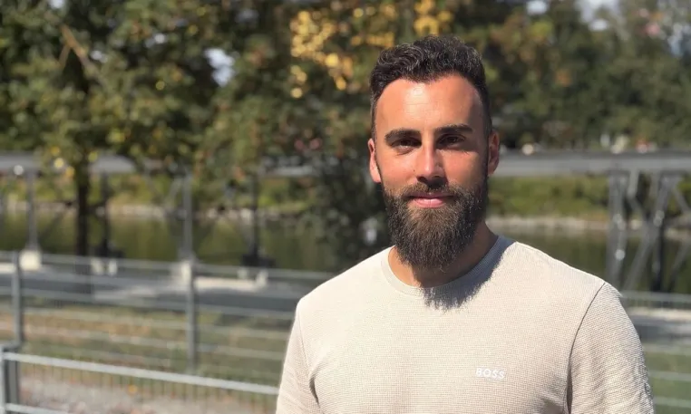 Erfahrener Systemgastronom Maximilian Kammel wird Franchise Partner bei Fat Monk - Deli Bowls Bild: Erfahrener Systemgastronom Maximilian Kammel wird Franchise Partner bei Fat Monk - Deli Bowls