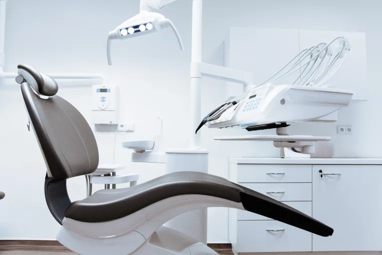 Bild: Vorstellung der Auswertung: Trinkwasserhygiene in Zahnarztpraxen und -kliniken