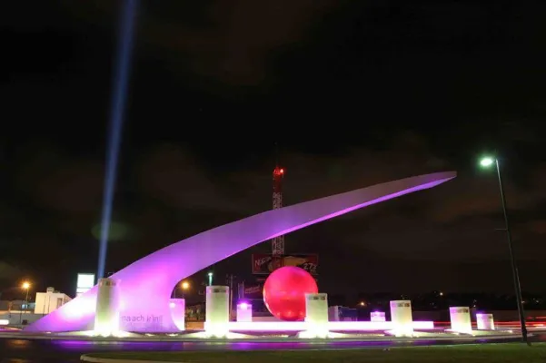 Bild: Naach K’inil – GA iluminacion erwarb FALCON® für Illumination des Monuments in Campeche