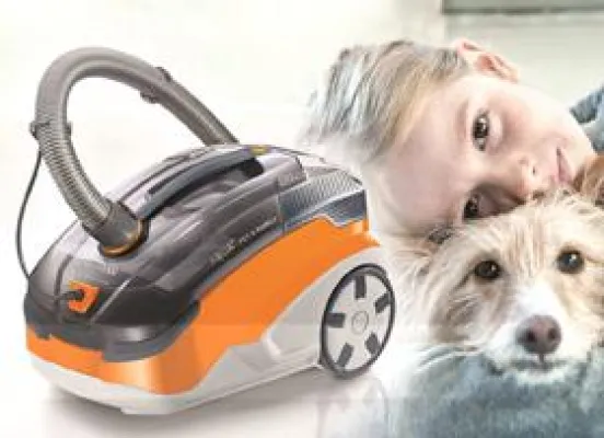 Bild: Endlich Schluss mit Flecken und Haustierhaaren: Saugerlebnis mit dem neuen THOMAS AQUA+ PET & FAMILY