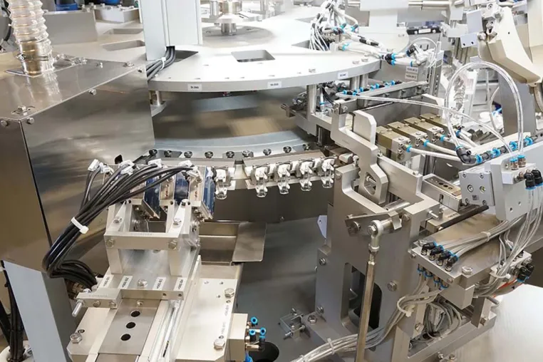 Bild: Notverkauf - GSM-F4 AUTOMATION ASSEMBLY MACHINE FOR GLASS SYRINGES VON OPTIMA automation GmbH