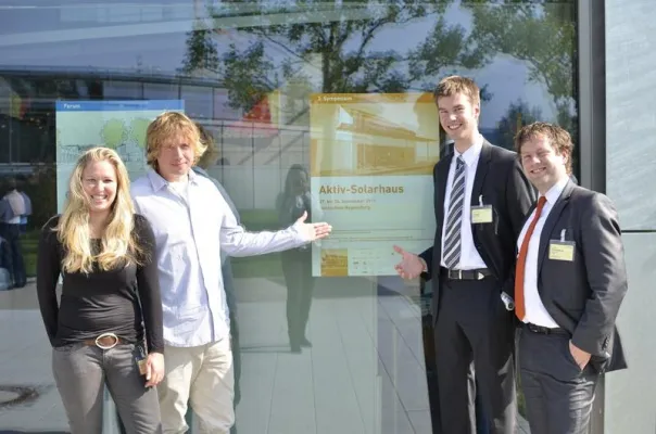 Solar Decathlon Europe 2012: Team Germany präsentiert seine Energiekonzepte erstmals auf einem Symposium Bild: Solar Decathlon Europe 2012: Team Germany präsentiert seine Energiekonzepte erstmals auf einem Symposium