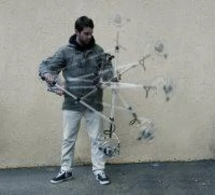 Bild: Junge Entwickler wollen neuartiges Schwebestativ mit Web 2.0 Finanzierung umsetzen